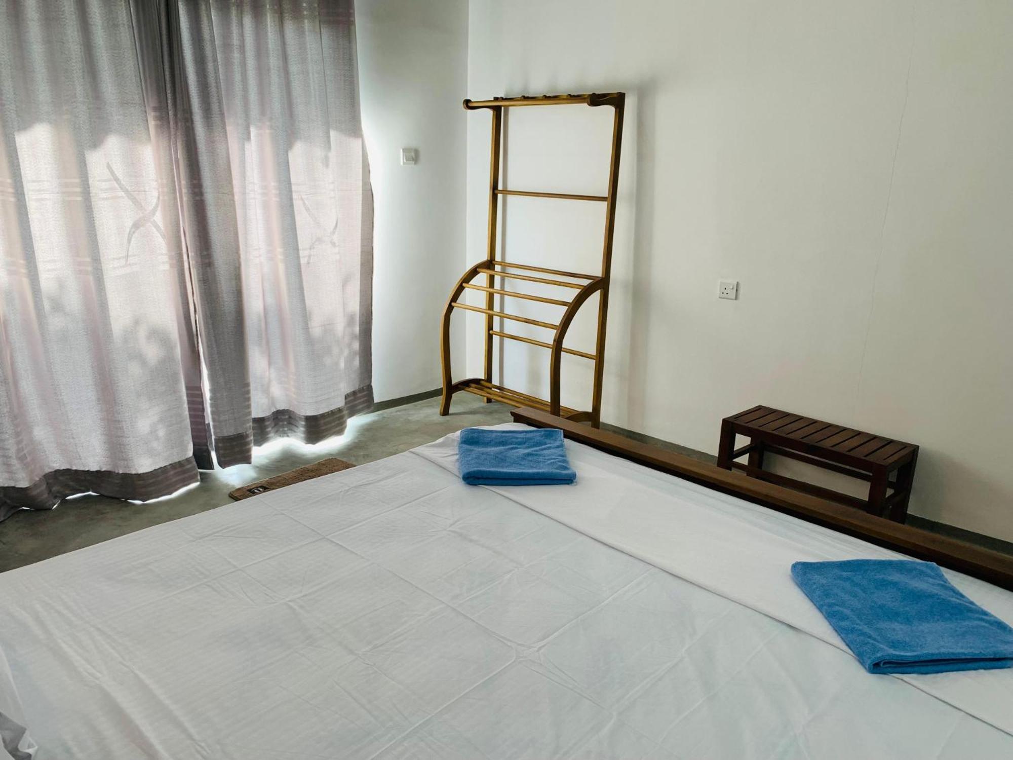 Bed and Breakfast Calidan à Mirissa Extérieur photo