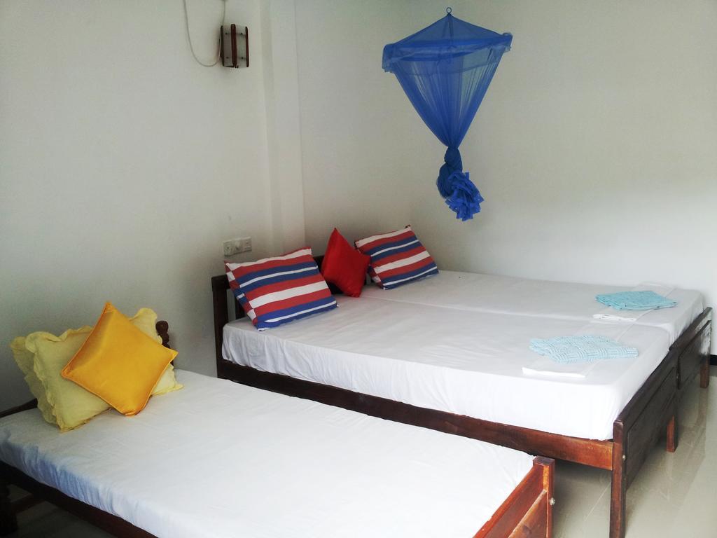 Bed and Breakfast Calidan à Mirissa Extérieur photo