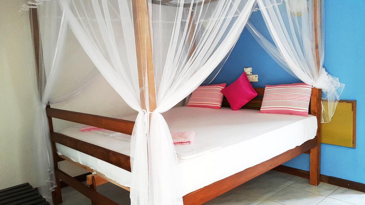 Bed and Breakfast Calidan à Mirissa Extérieur photo